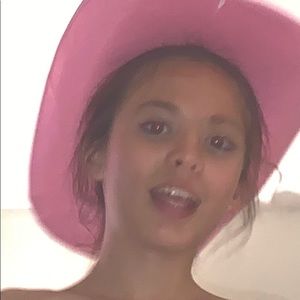 Meet your Posher, Audrey